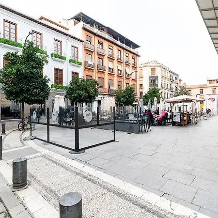 Piso Junto A Mercado De San Agustin Y Catedral En