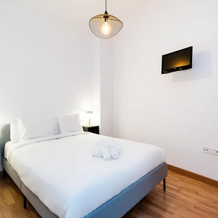 Piso Junto A Mercado De San Agustin Y Catedral En Apartment