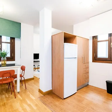 Apartment Piso Junto A Mercado De San Agustin Y Catedral En *